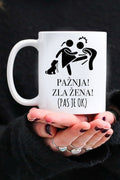 Pažnja! Zla žena! Pas je OK - šolja