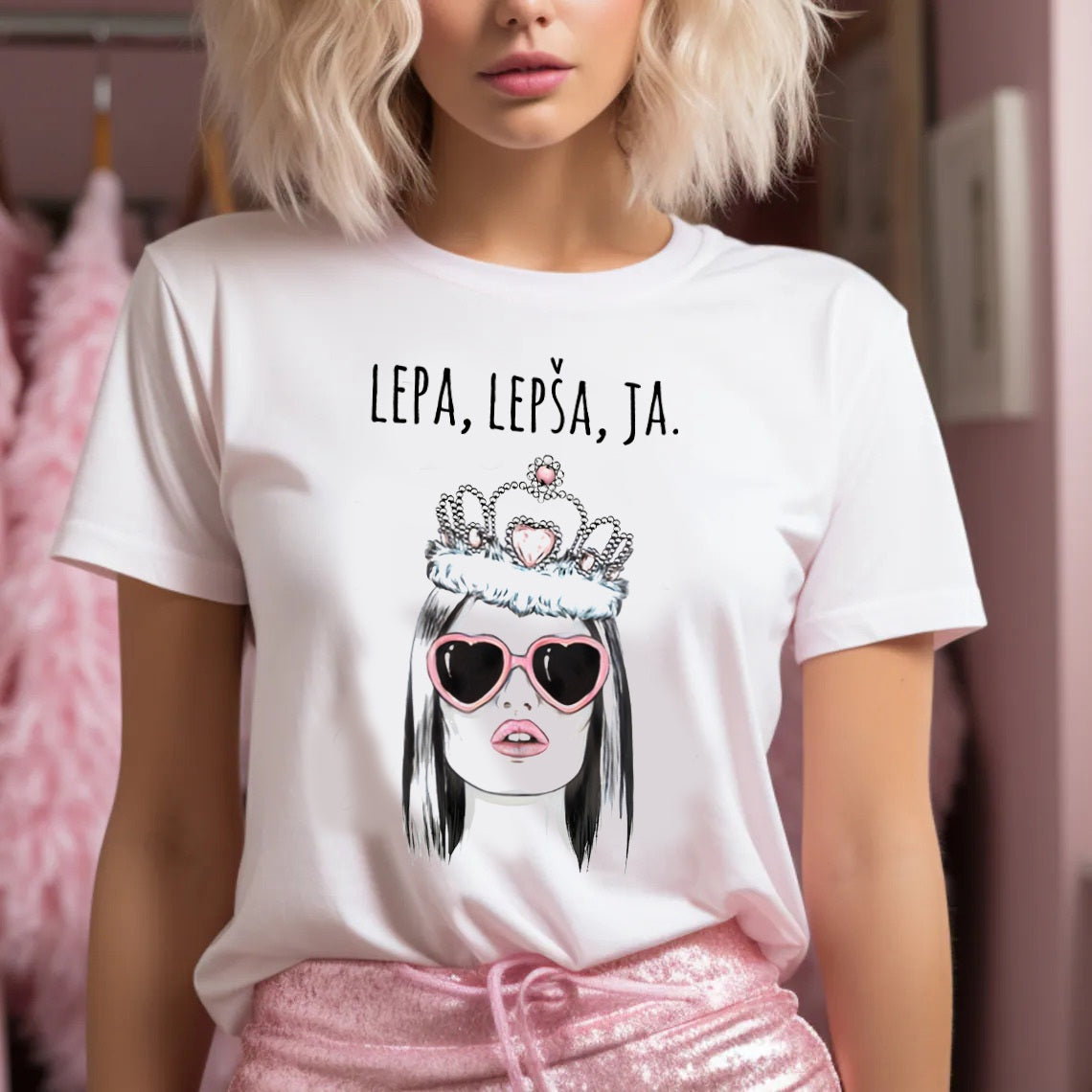 Lepa, lepša, ja - ženska majica